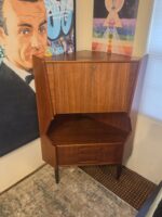 A Mid-Century Danish Teak Corner Bar Cabinet by Gunni Omann for Omann Jun ​ - Image 11