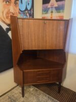 A Mid-Century Danish Teak Corner Bar Cabinet by Gunni Omann for Omann Jun ​ - Image 6
