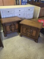 Pair of Vintage Wood Nightstands / End Tables - Traditional Style 28x16x23H