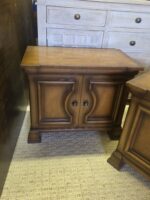 Pair of Vintage Wood Nightstands / End Tables - Traditional Style 28x16x23H - Image 3