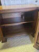 Pair of Vintage Wood Nightstands / End Tables - Traditional Style 28x16x23H - Image 5