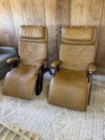 2 Interactive Health The Perfect Chair Zero Gravity Recliners - Image 6
