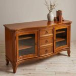 Hooker Furniture Credenza / Bowfront Entertainment Console Sideboard 62L 23D 32H